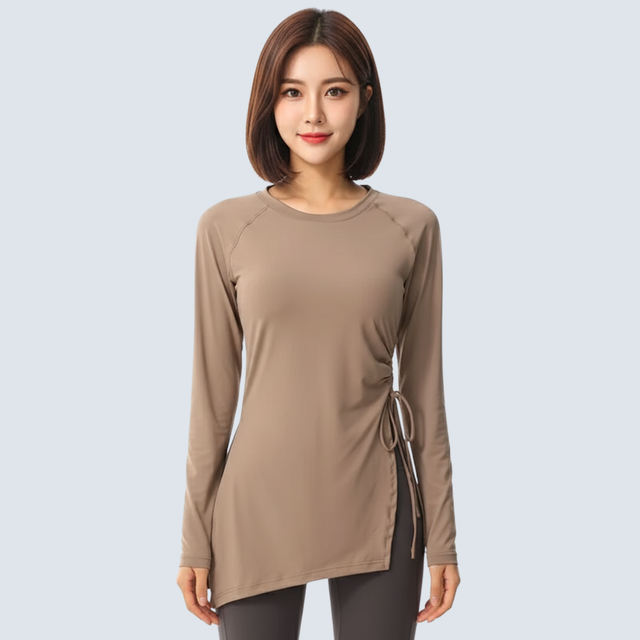 Delilah Active Top - ALPHALETICS