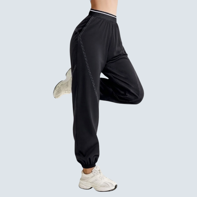 Kaira Jogger