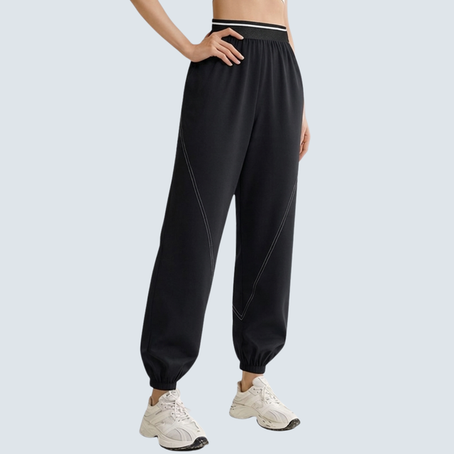 Kaira Jogger